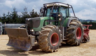 bosbouw tractor band"